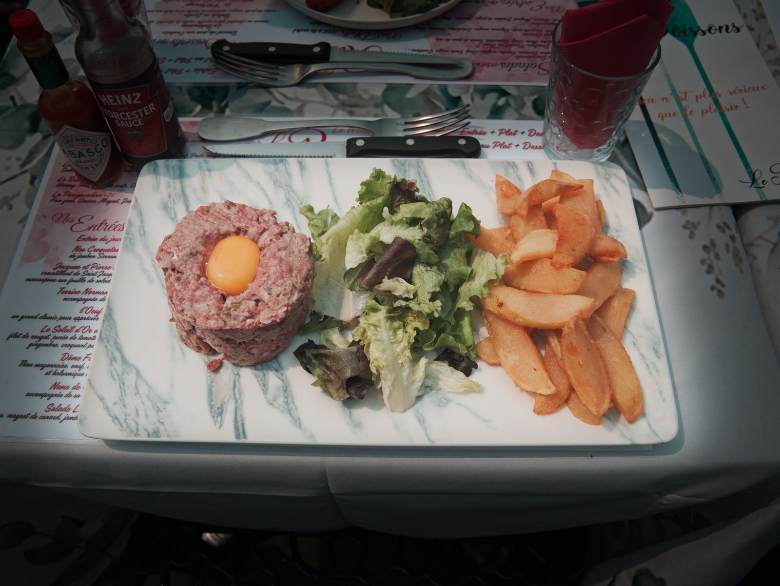 Tartare de bœuf et frites maison